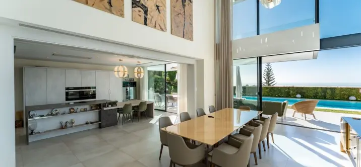 Sale of detached villa in Los Arqueros 1