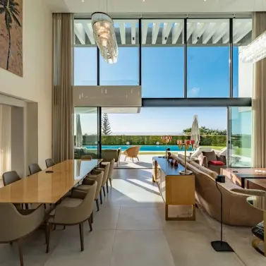 Sale of detached villa in Los Arqueros