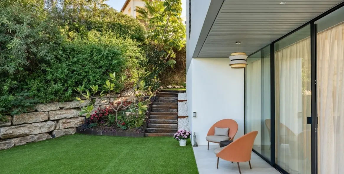 Продажа  отдельно стоящей виллы в Los Arqueros 26