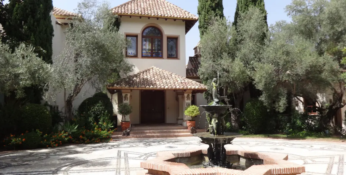 Sale of detached villa in Benahavís (district La Zagaleta) 2