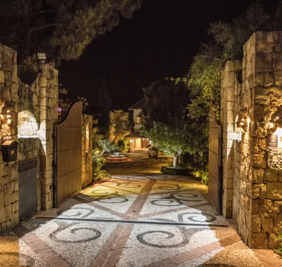 Villa independiente R4260706