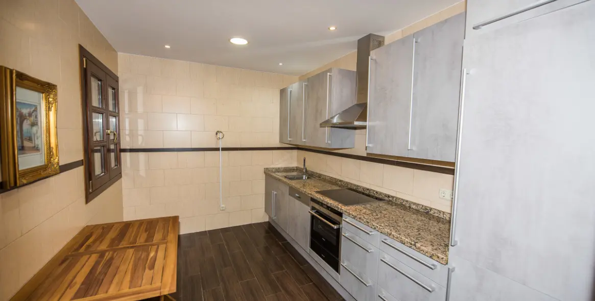 Venta de villa independiente en La Zagaleta 24