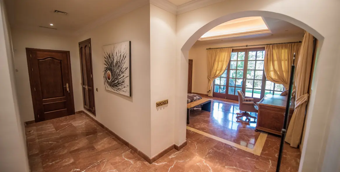 Venta de villa independiente en La Zagaleta 34