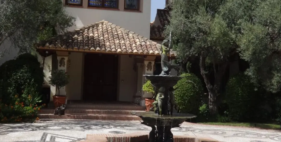 Venta de villa independiente en La Zagaleta 47