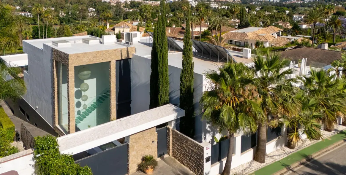 Sale of detached villa in Marbella (district Marbella) 3