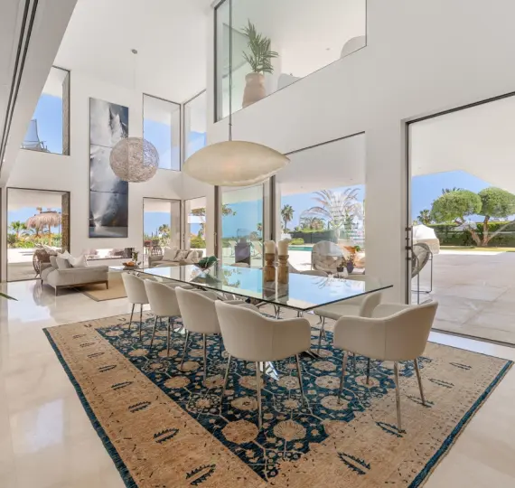 Detached villa R5117725