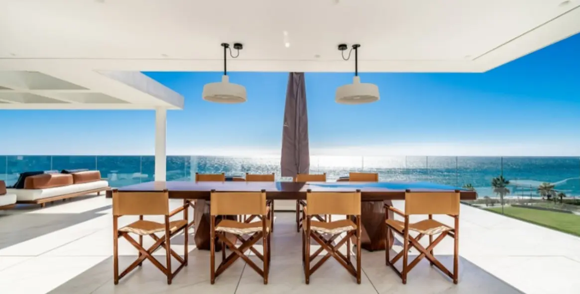 Sale of penthouse in Estepona (district New Golden Mile) 1