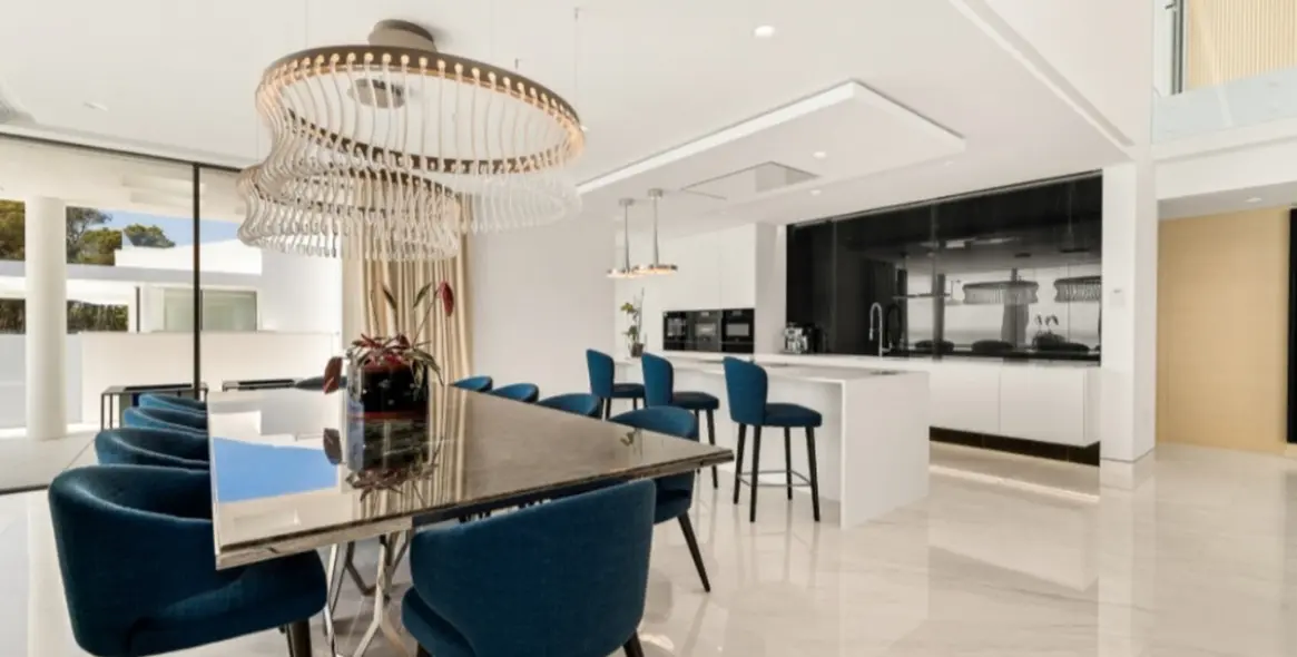 Sale of penthouse in Estepona (district New Golden Mile) 5