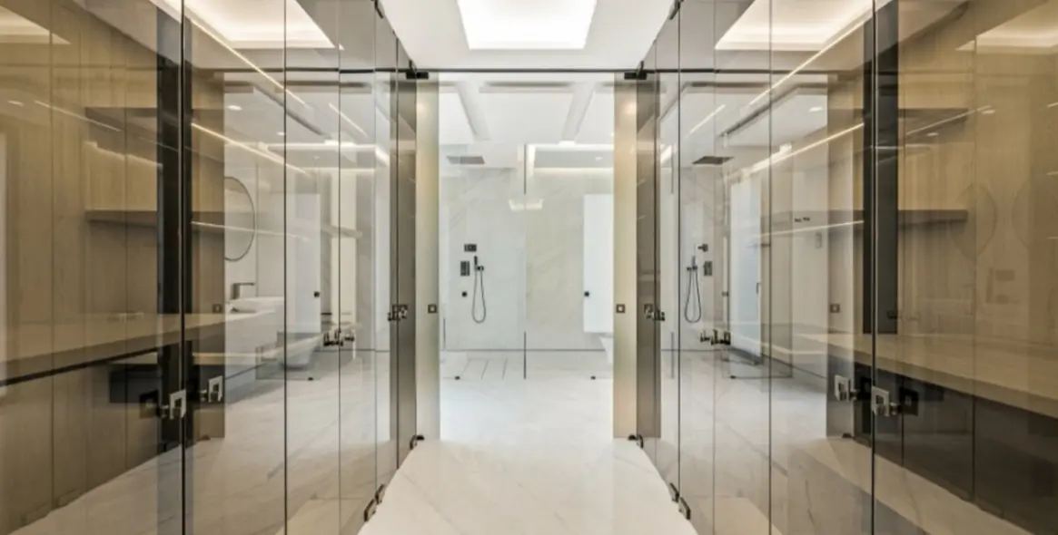 Sale of penthouse in New Golden Mile 14