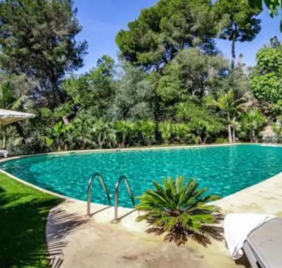 Detached villa R5186215