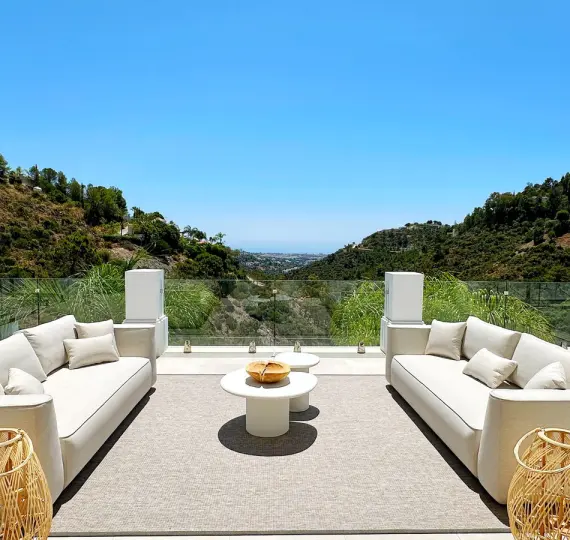 Detached villa R4779208