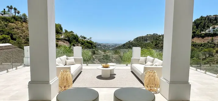 Detached villa R4779208 3