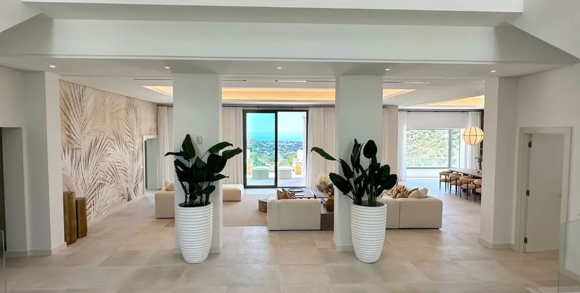 Sale of detached villa in El Madroñal 20