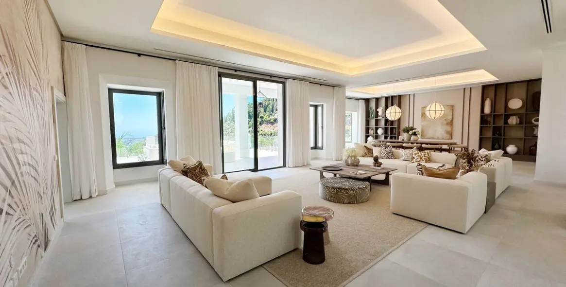 Sale of detached villa in El Madroñal 21