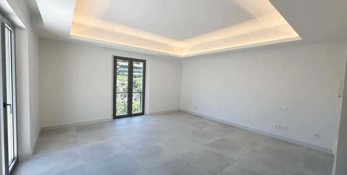 Sale of detached villa in El Madroñal 40