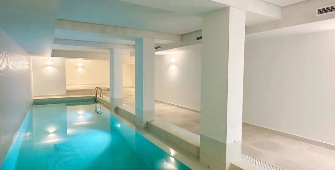 Sale of detached villa in El Madroñal 59