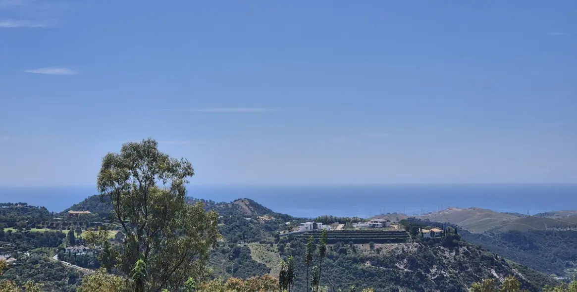 Sale of residential plot in La Zagaleta 3