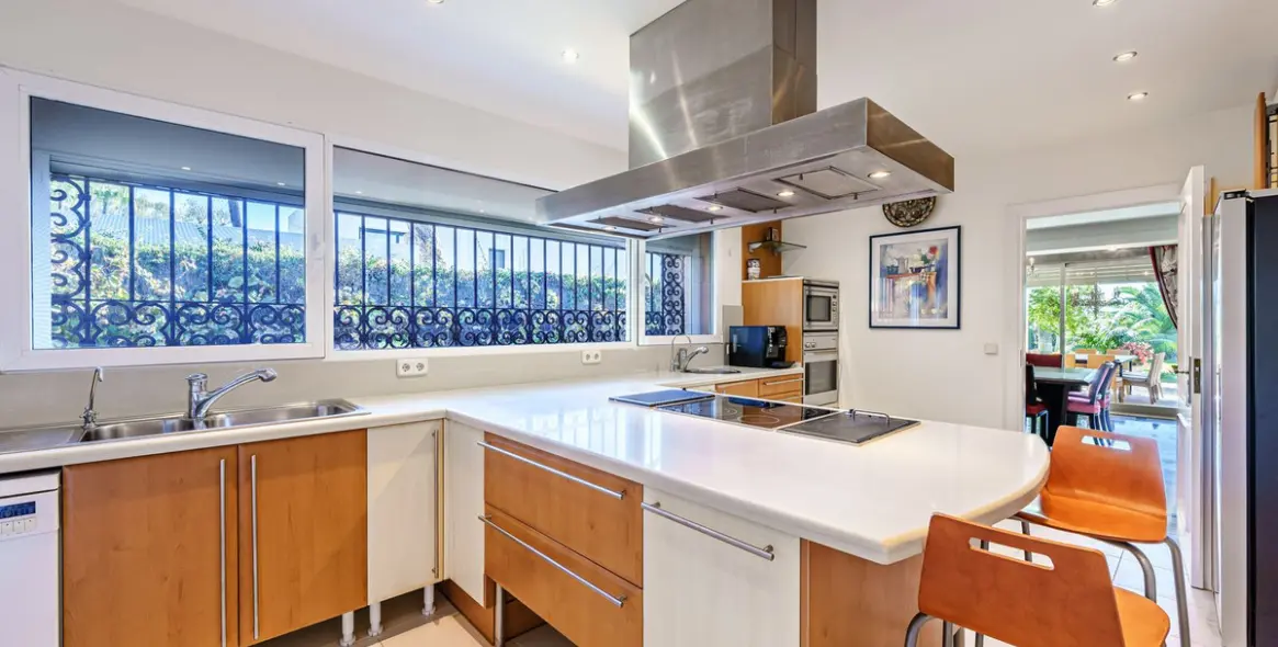 Sale of detached villa in Benamara 5