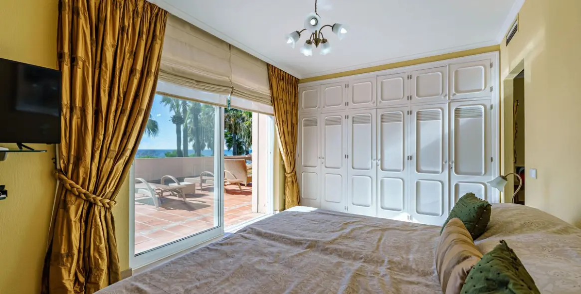 Sale of detached villa in Benamara 20