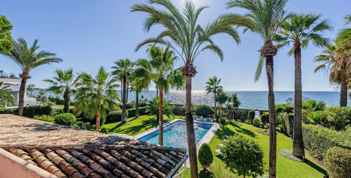 Sale of detached villa in Benamara 23