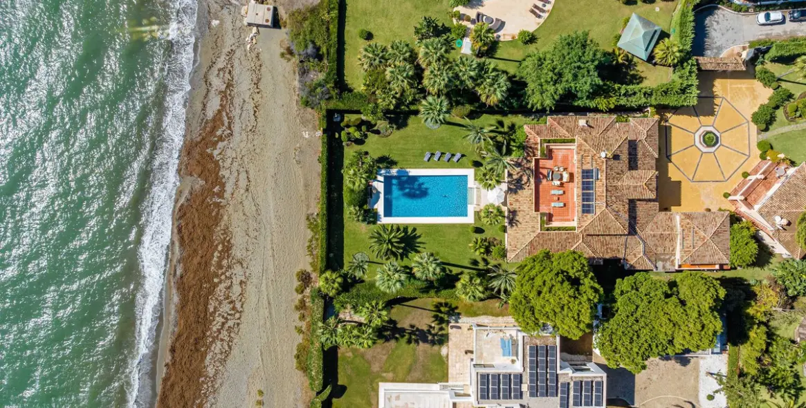 Sale of detached villa in Benamara 54