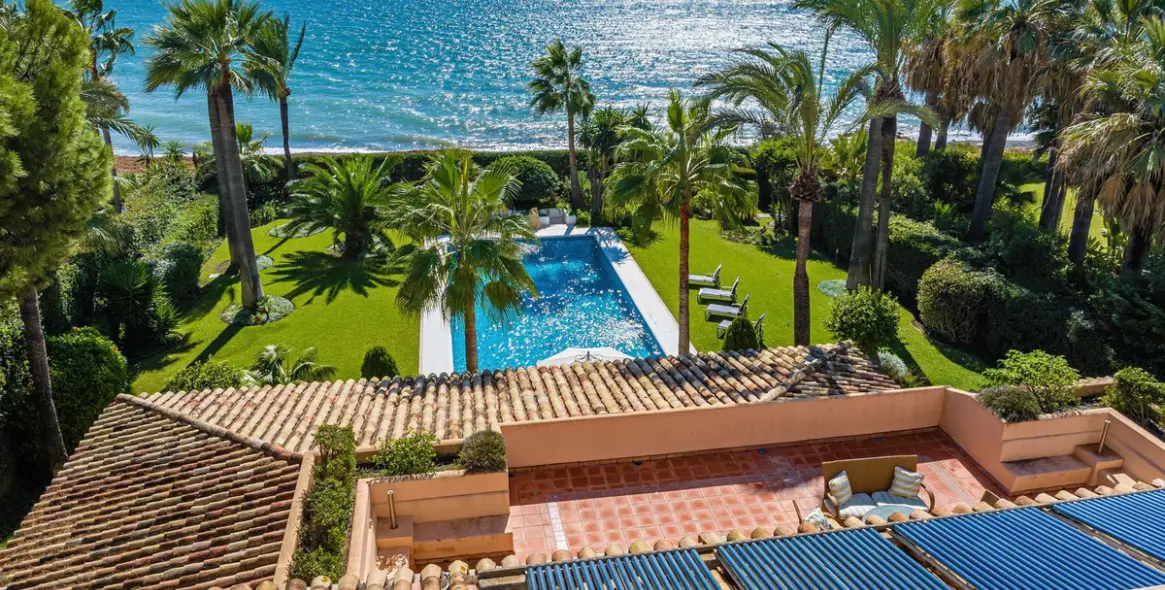 Sale of detached villa in Benamara 58