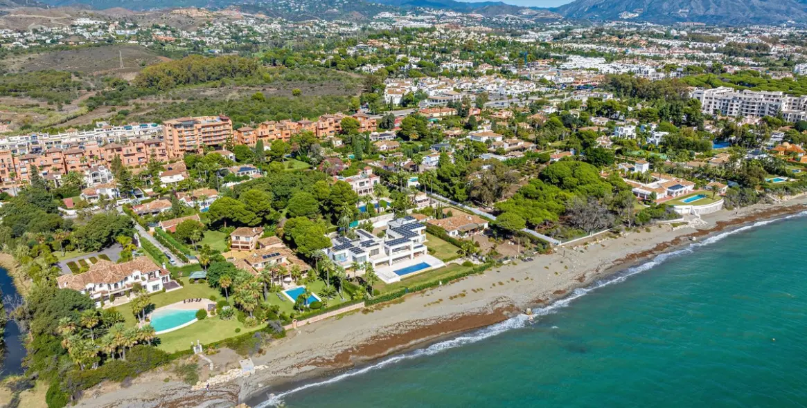 Sale of detached villa in Benamara 67