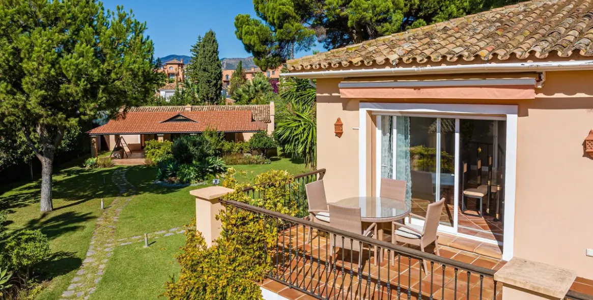 Sale of detached villa in Benamara 73