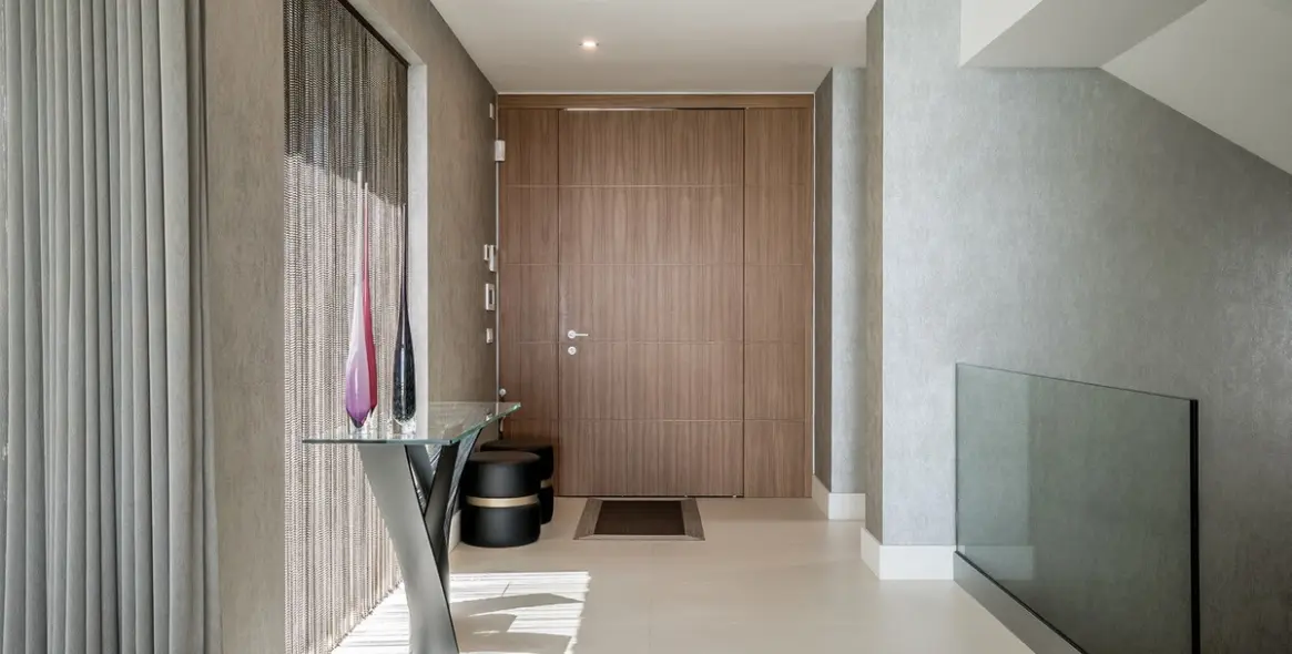 Sale of detached villa in The Golden Mile 11