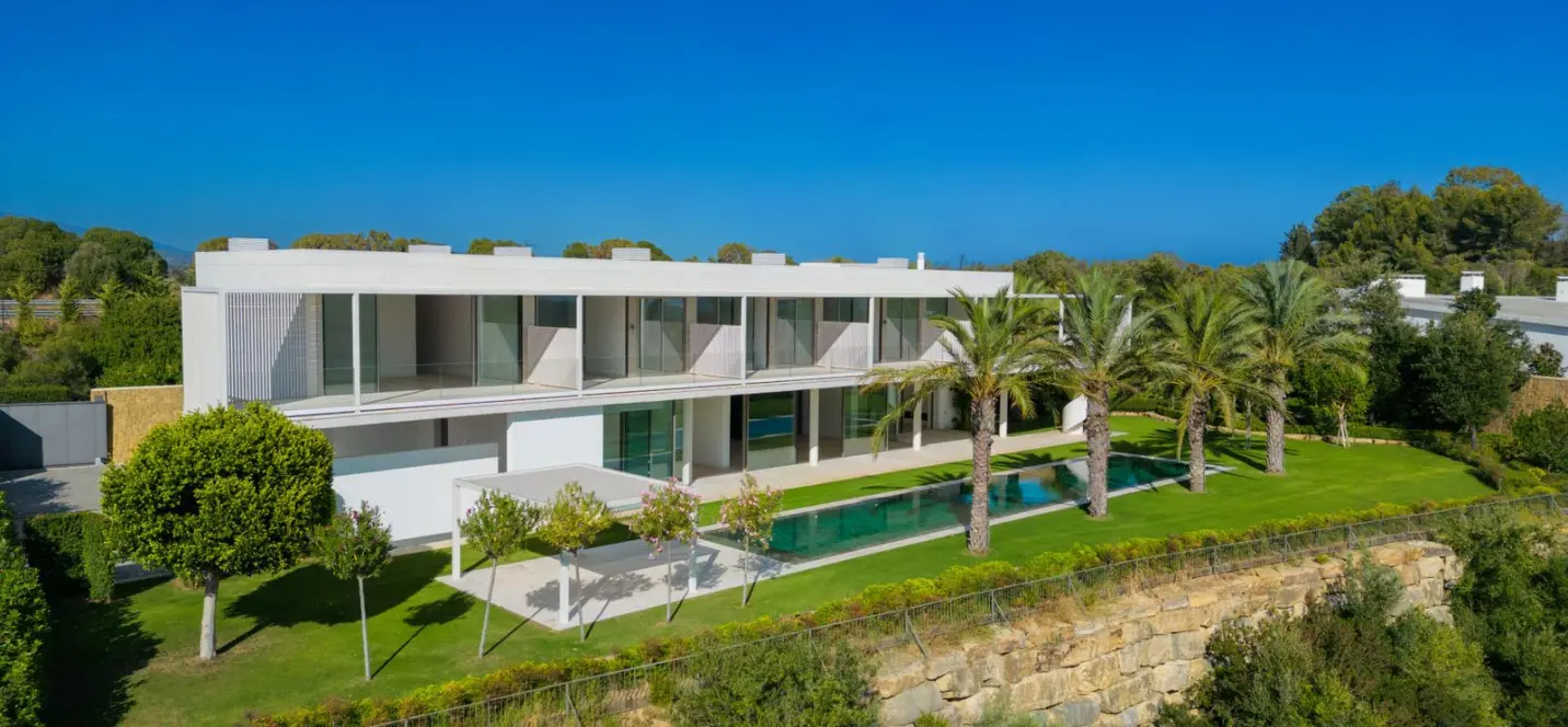 Sale of detached villa in Casares 2