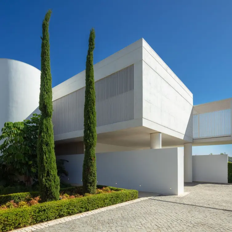 Sale of detached villa in Casares