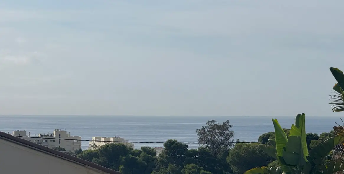 Продажа  жилого участка в Benalmadena 3