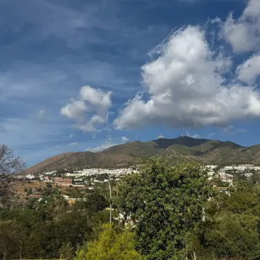 Sale of residential plot in Benalmadena