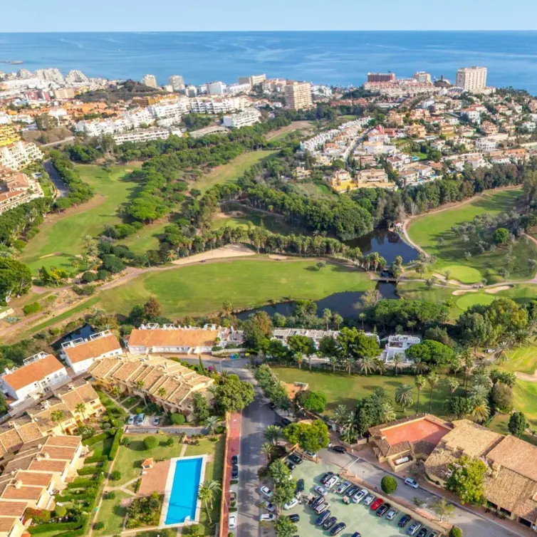 Продажа  жилого участка в Benalmadena