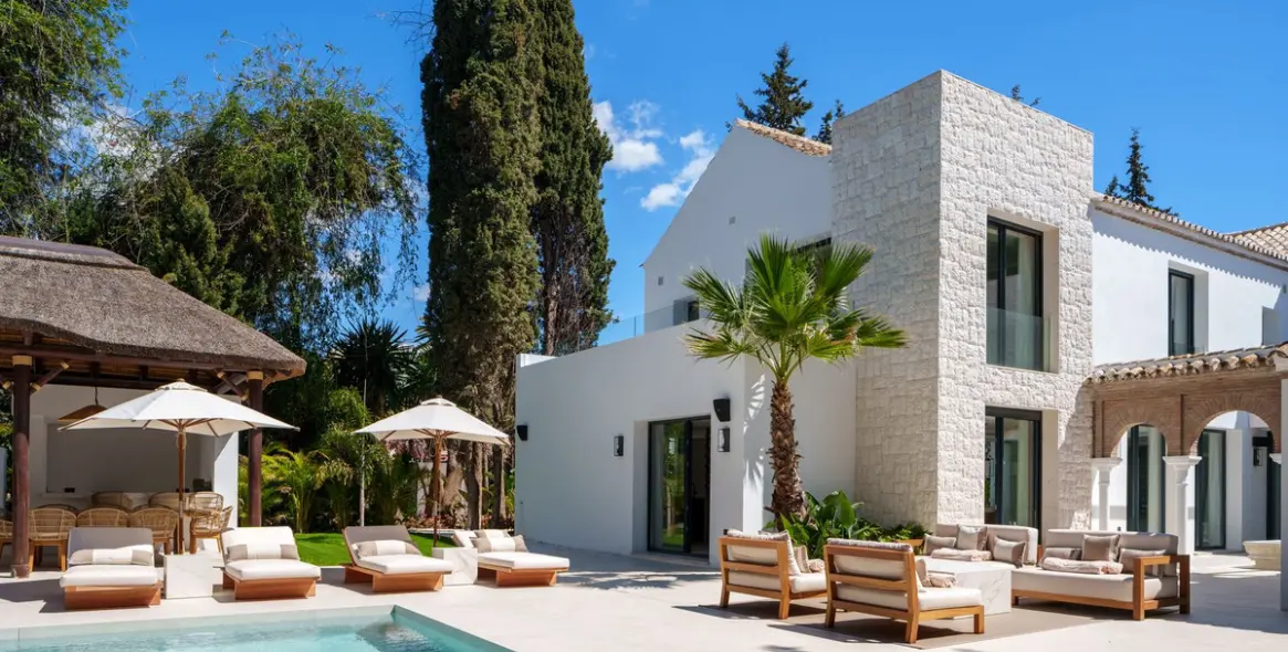 Sale of detached villa in Nueva Andalucía (district Nueva Andalucía) 2