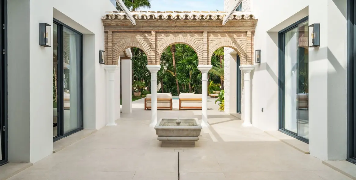 Sale of detached villa in Nueva Andalucía (district Nueva Andalucía) 5