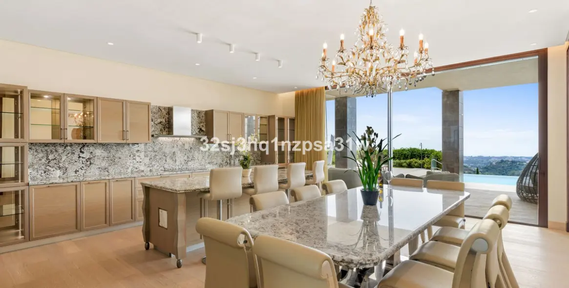 Venta de villa independiente en Benahavís 11