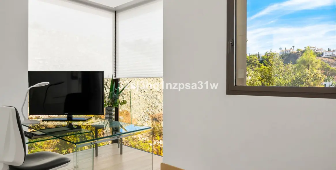 Venta de villa independiente en Benahavís 25