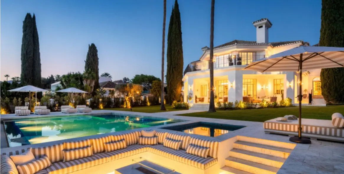Sale of detached villa in Nueva Andalucía 3