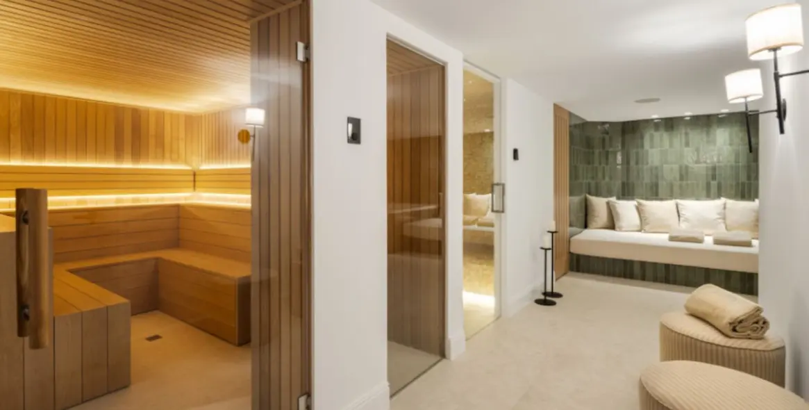 Sale of detached villa in Nueva Andalucía 8