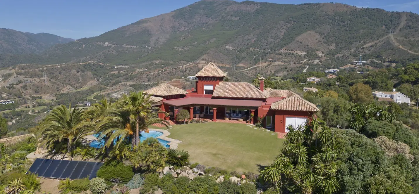 Sale of detached villa in La Zagaleta 0