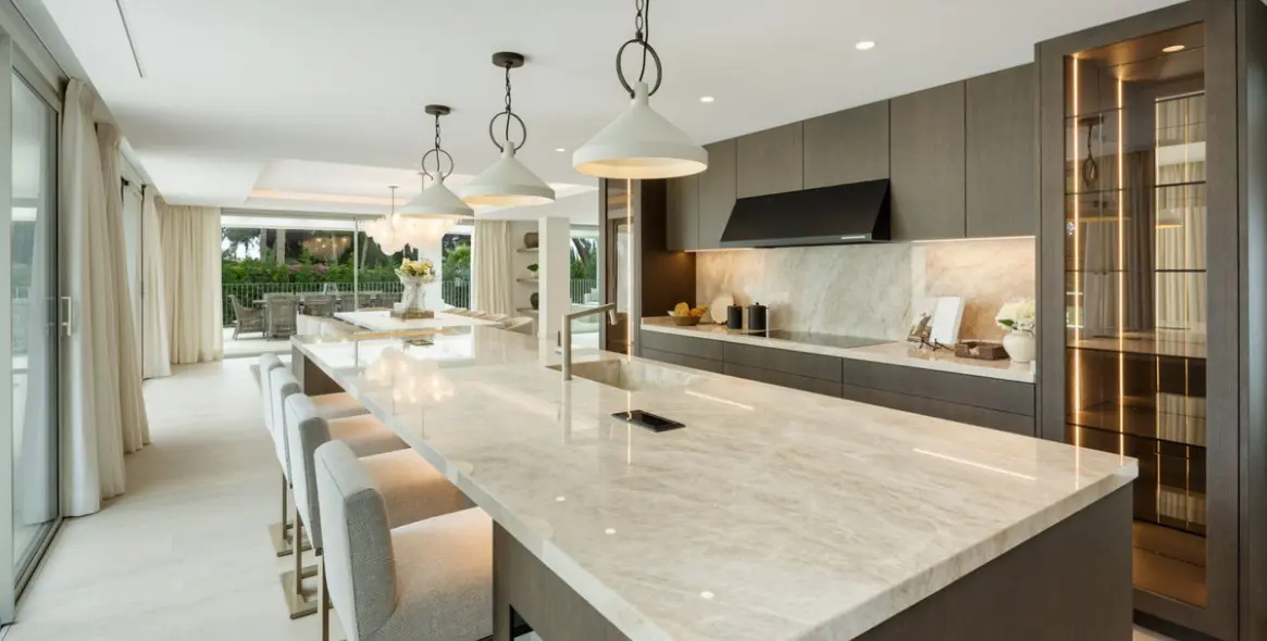 Sale of detached villa in Marbella (district Nagüeles) 3