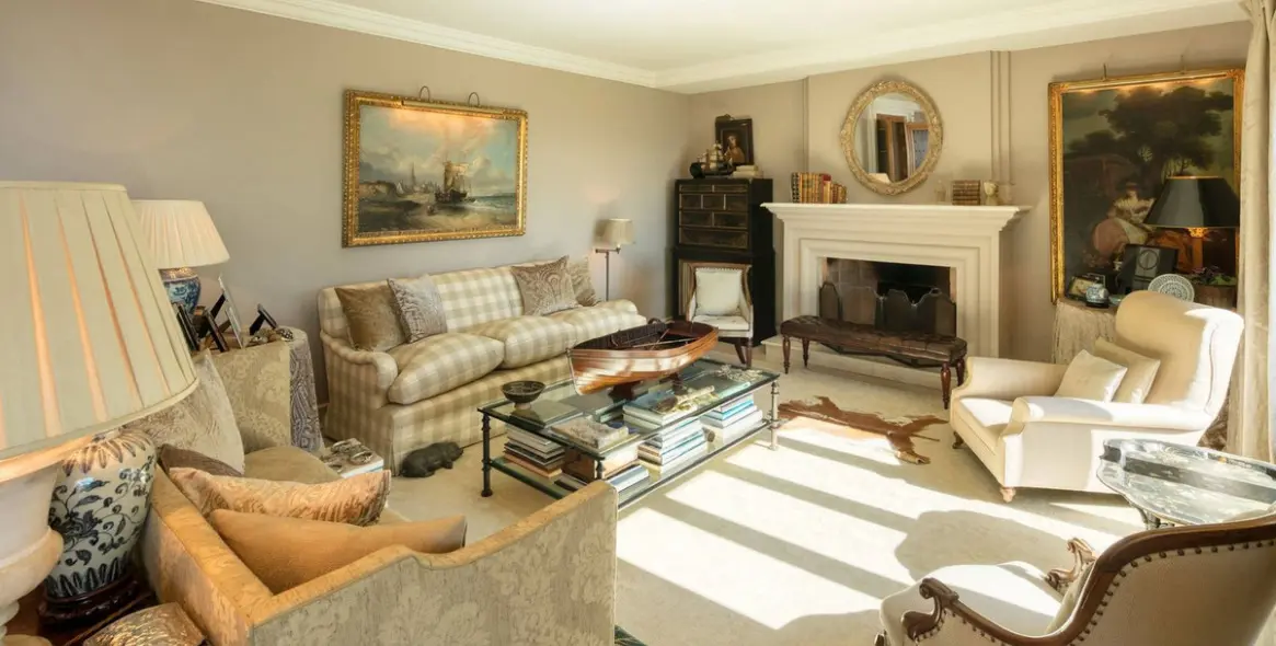 Sale of detached villa in Marbella (district Marbella) 2