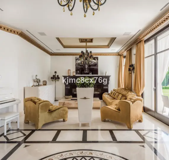 Oтдельно стоящая вилла R3849802