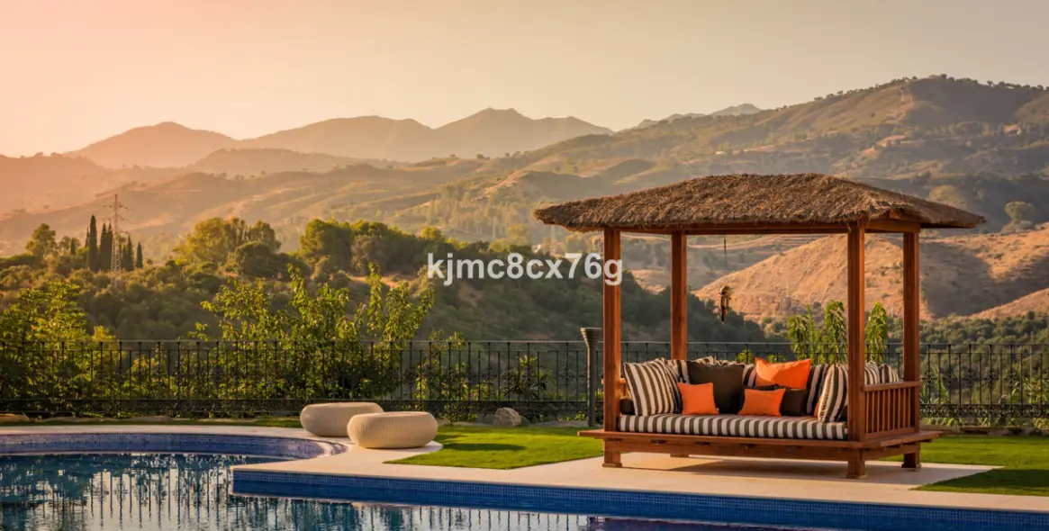 Sale of detached villa in Hacienda Las Chapas 30