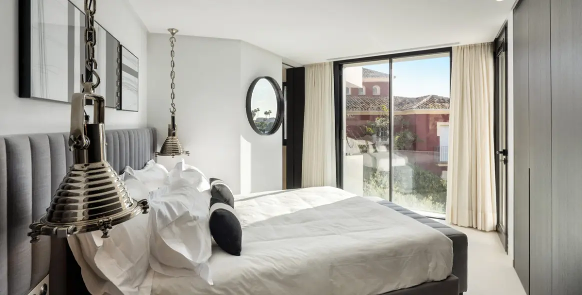 Продажа  отдельно стоящей виллы в Benahavís 22