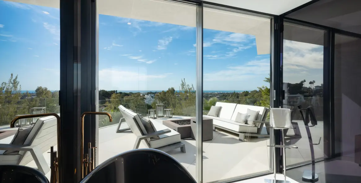 Продажа  отдельно стоящей виллы в Benahavís 30