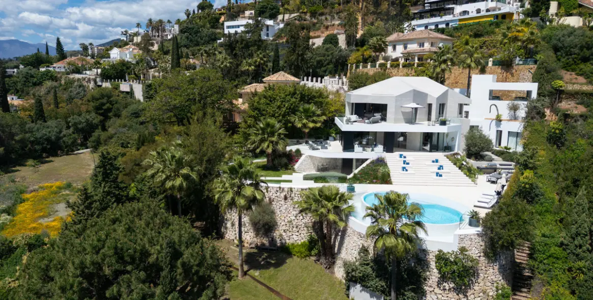 Продажа  отдельно стоящей виллы в Benahavís 41