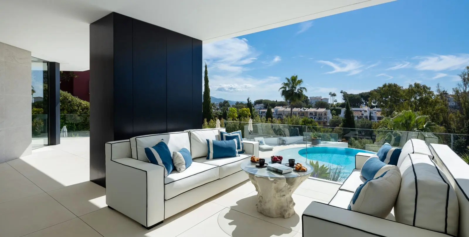 Venta de villa independiente en Benahavís 18