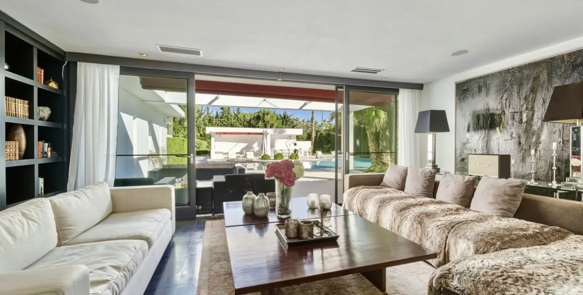 Venta de villa independiente en Guadalmina Baja 1